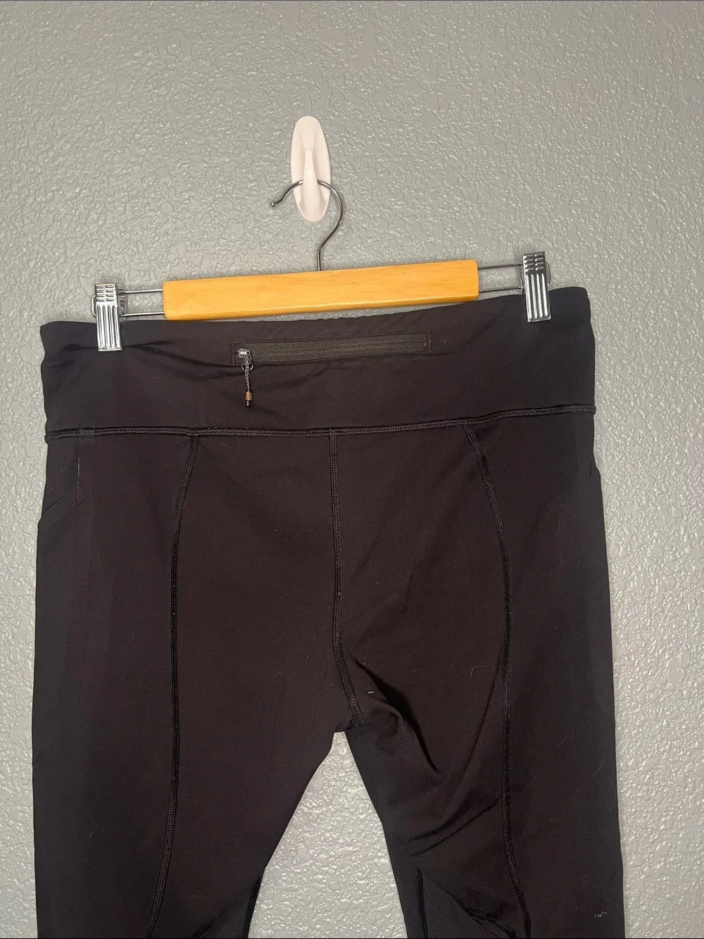Lululemon Size 10 Pace Rival Crop 22